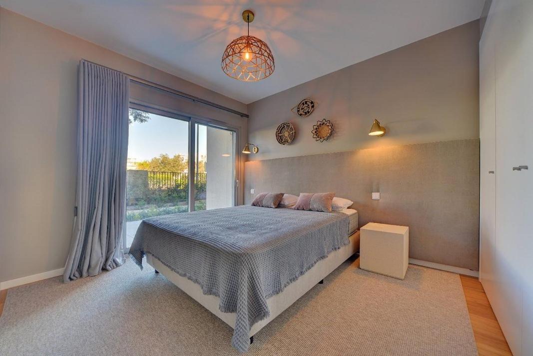 Apartamento Sofisticado 3 Quartos, Terraco Privado *